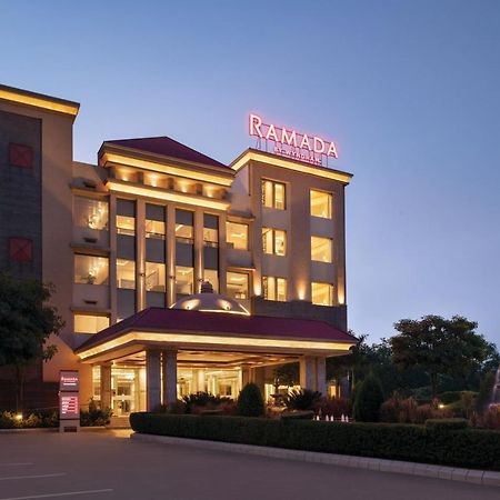 Ramada By Wyndham Varanasi Katesar Chandauli Экстерьер фото