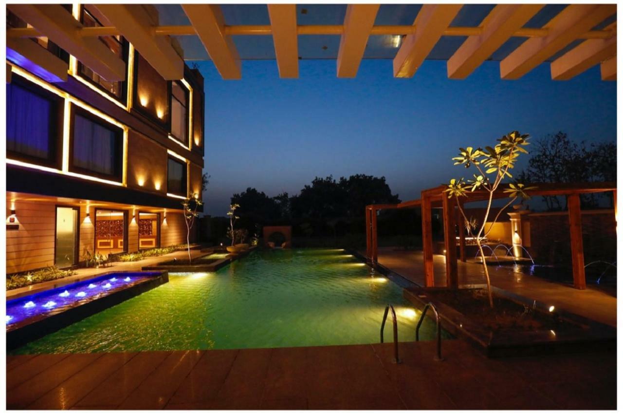 Ramada By Wyndham Varanasi Katesar Chandauli Экстерьер фото